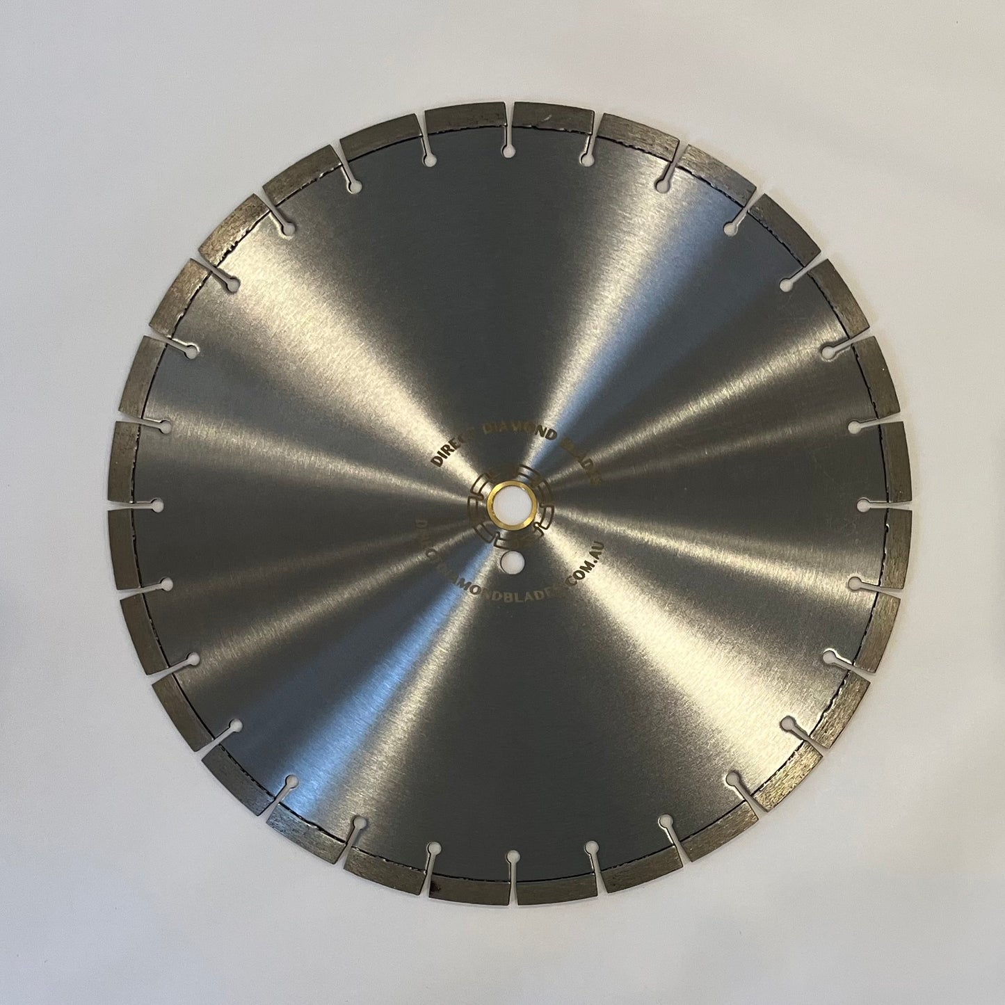 Diamond Cutting Blade: 16″ High Performance – Reinforced Concrete (Wet/Dry)